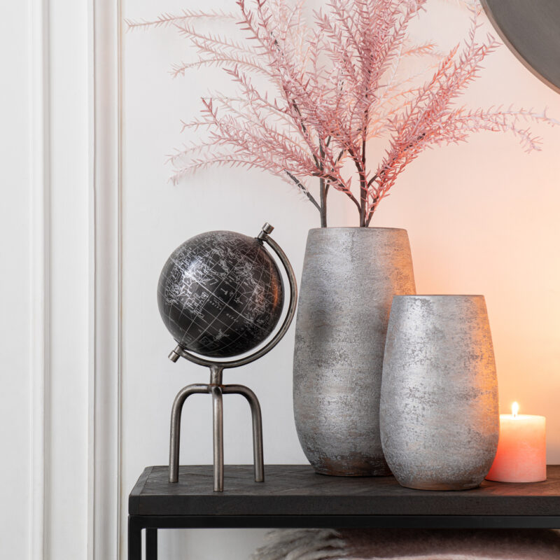 Couchtisch 2 Regal/Korb