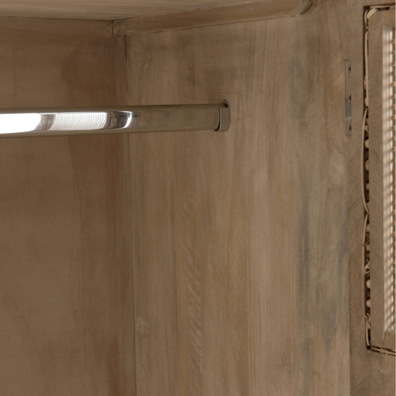 Schrank 3 Türen + 4 Schubladen